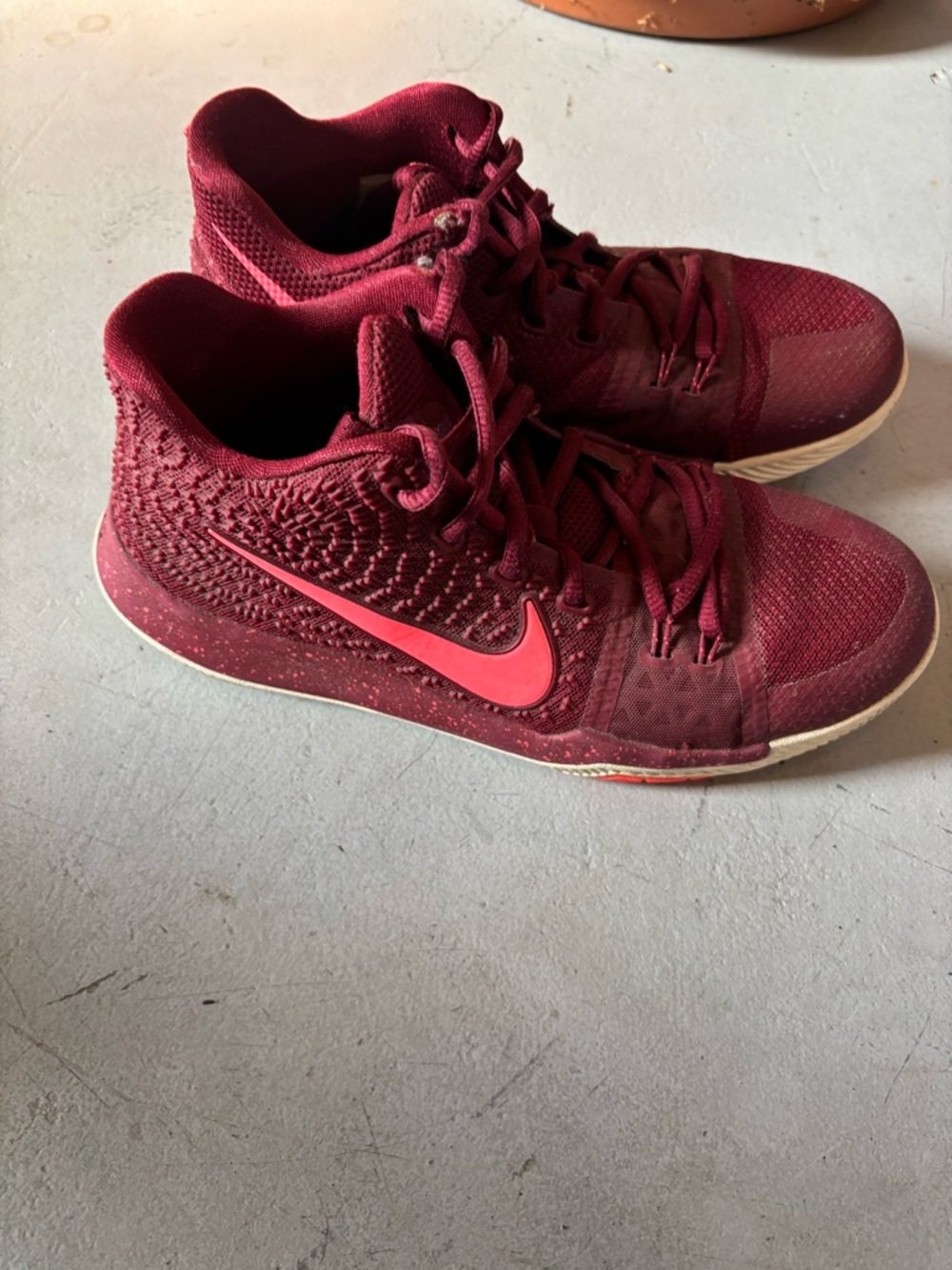 Nike kyrie 3 ‘hot punch’